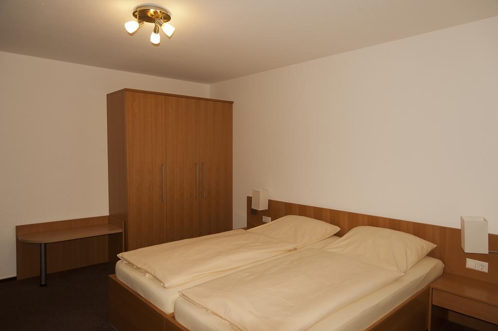 Hotel Haus Deutsch Krone باد ايسن الغرفة الصورة
